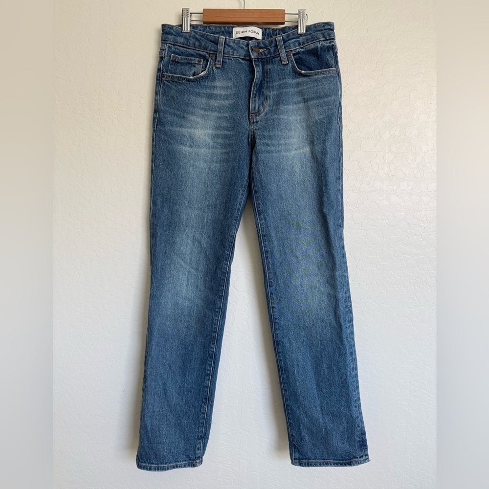 ARITZIA Denim Forum "No Stress" Straight Leg Jeans Medium Blue Size 27